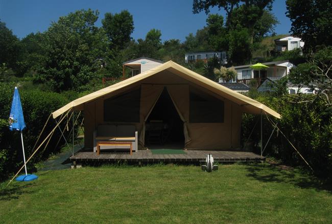 renting tent in brittany erquy